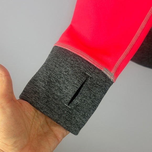 Nike Therma Fit Charcoal and Neon Pink Hoodie Size XL - Picture 5 of 10